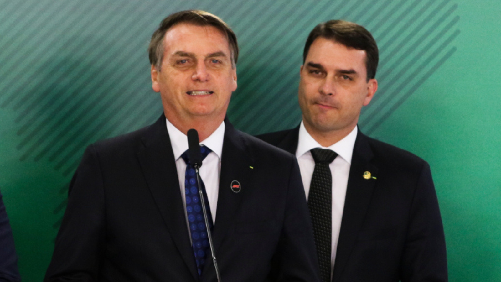 Bolsonaro escolhe Flávio como candidato à Presidência em 2026 | TalkBahia